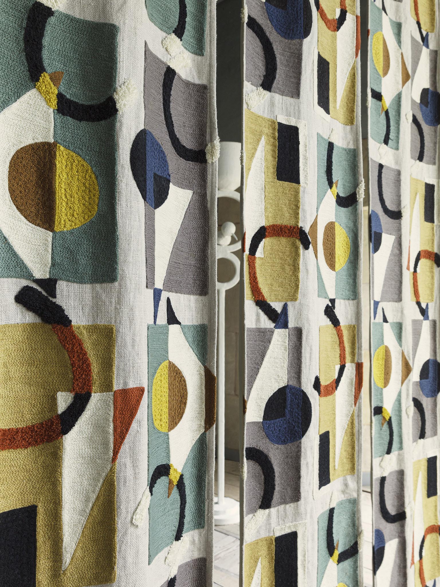 Freudenreich Interior Design | Centaure | Stoffe von Pierre Frey Freudenreich Interior Design | Centaure | Stoffe von Pierre Frey