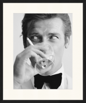 Freudenreich Interior Design | Digitaldruck Sir Roger Moore