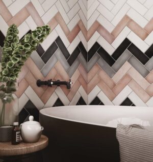 Freudenreich Interior Design | Fliesen Equipe Magma White und Coral Pink