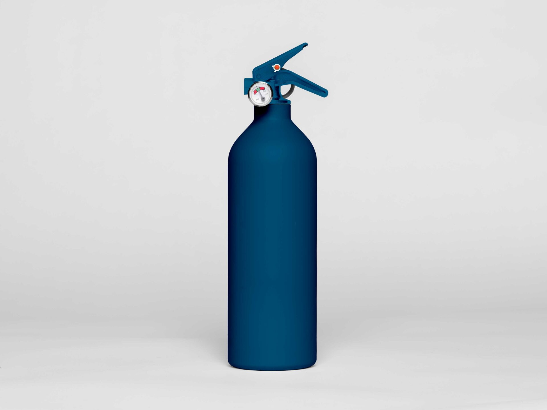 Freudenreich Interior Design | Powder Feuerlöscher Fara capri blue