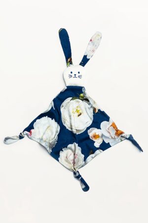 Freudenreich Interior Design | Kuscheltuch Hase Primavera marine