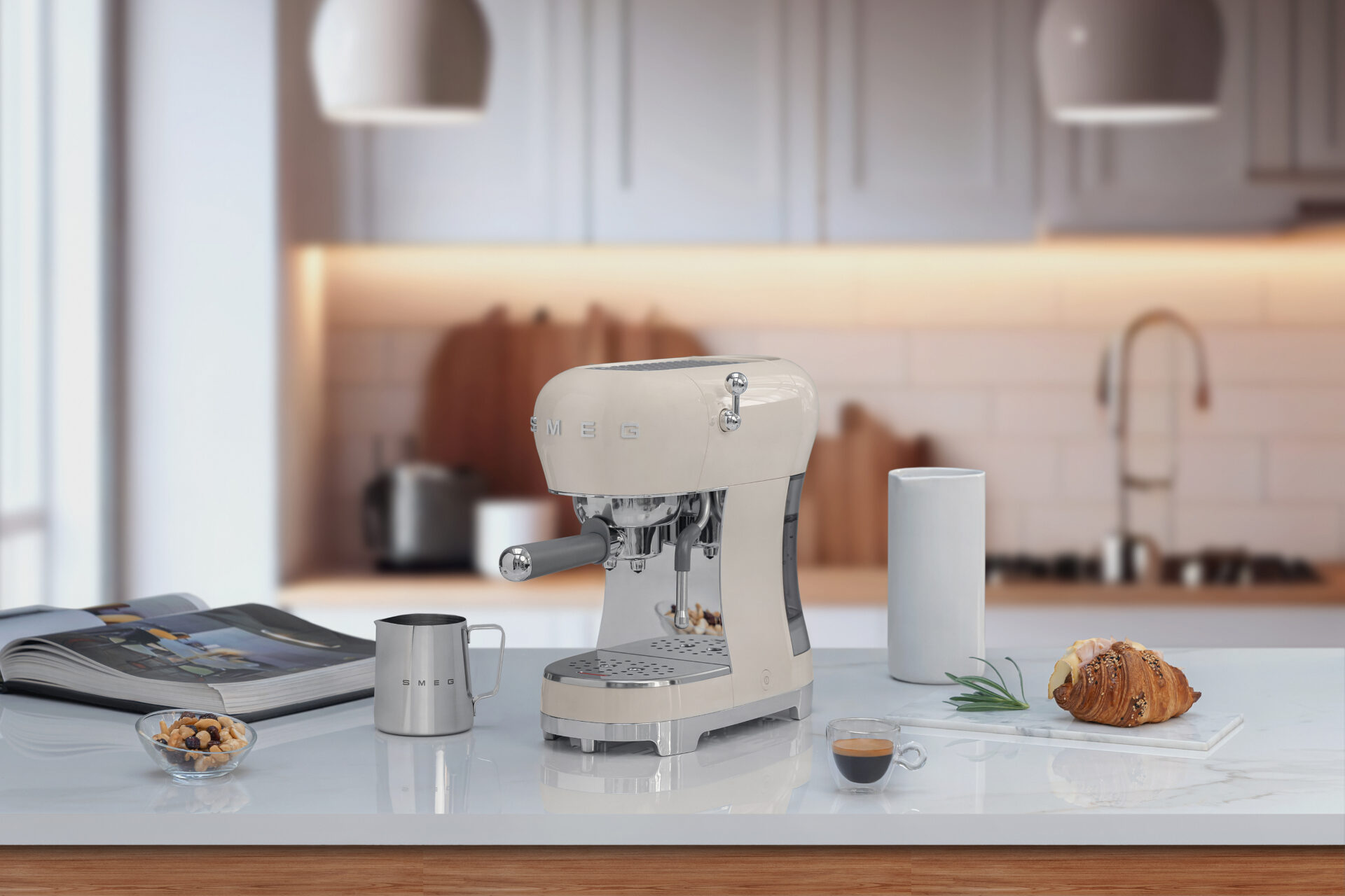 Freudenreich Interior Design | Espresso-Kaffeemaschine creme