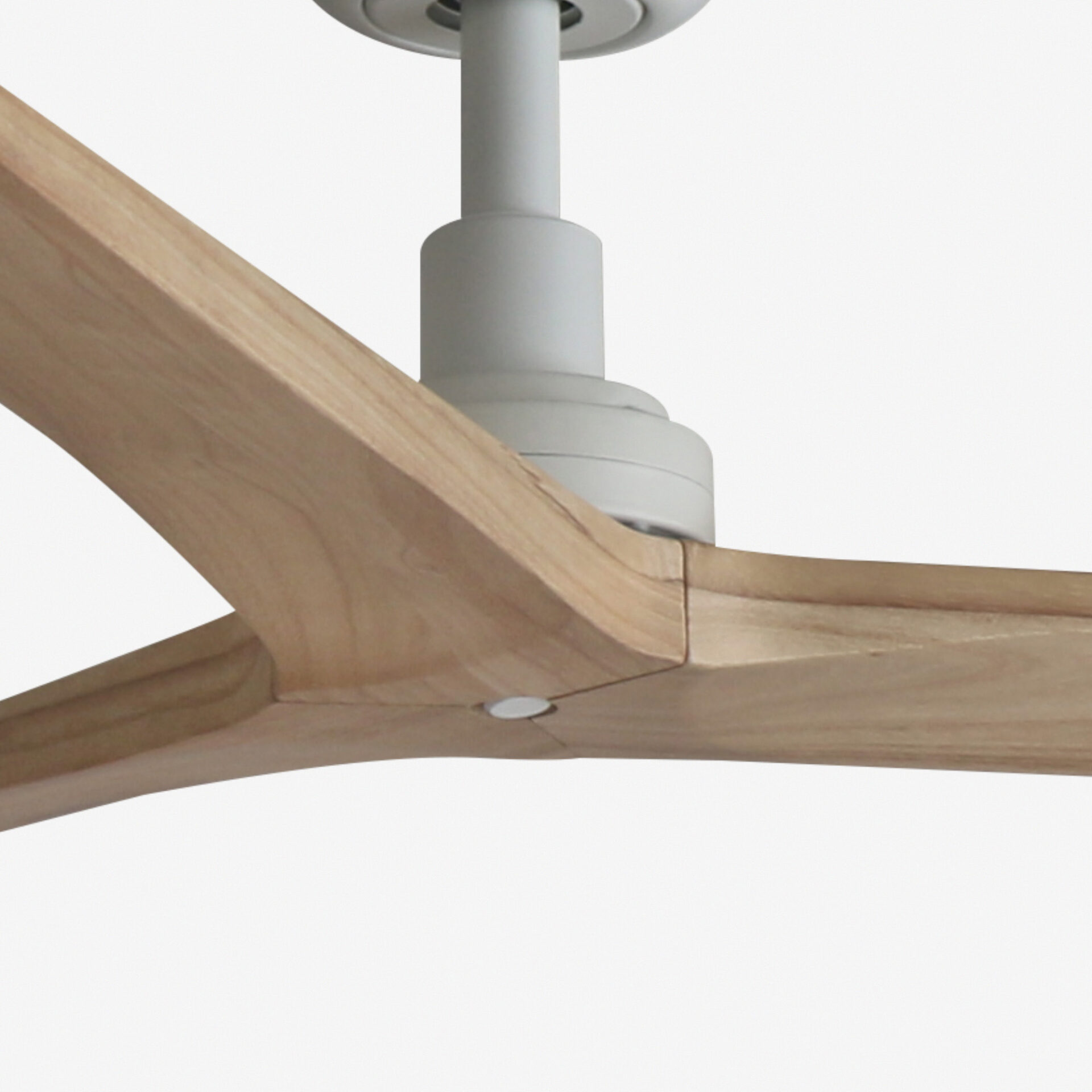 Freudenreich Interior Design | Deckenventilator FARO Barcelona KLIM weiß Eichenholz